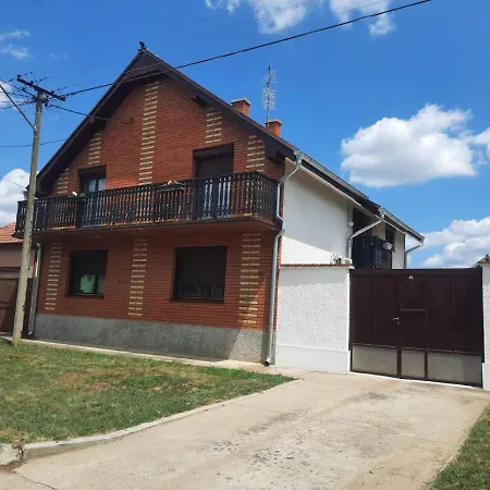 Royal Rose Smestaj Apartman *