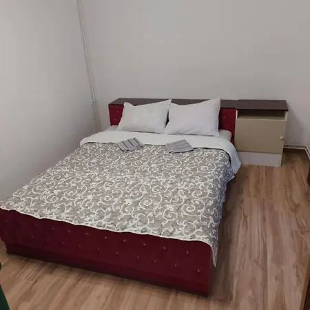 Royal Rose Smestaj بيلا تسركفا